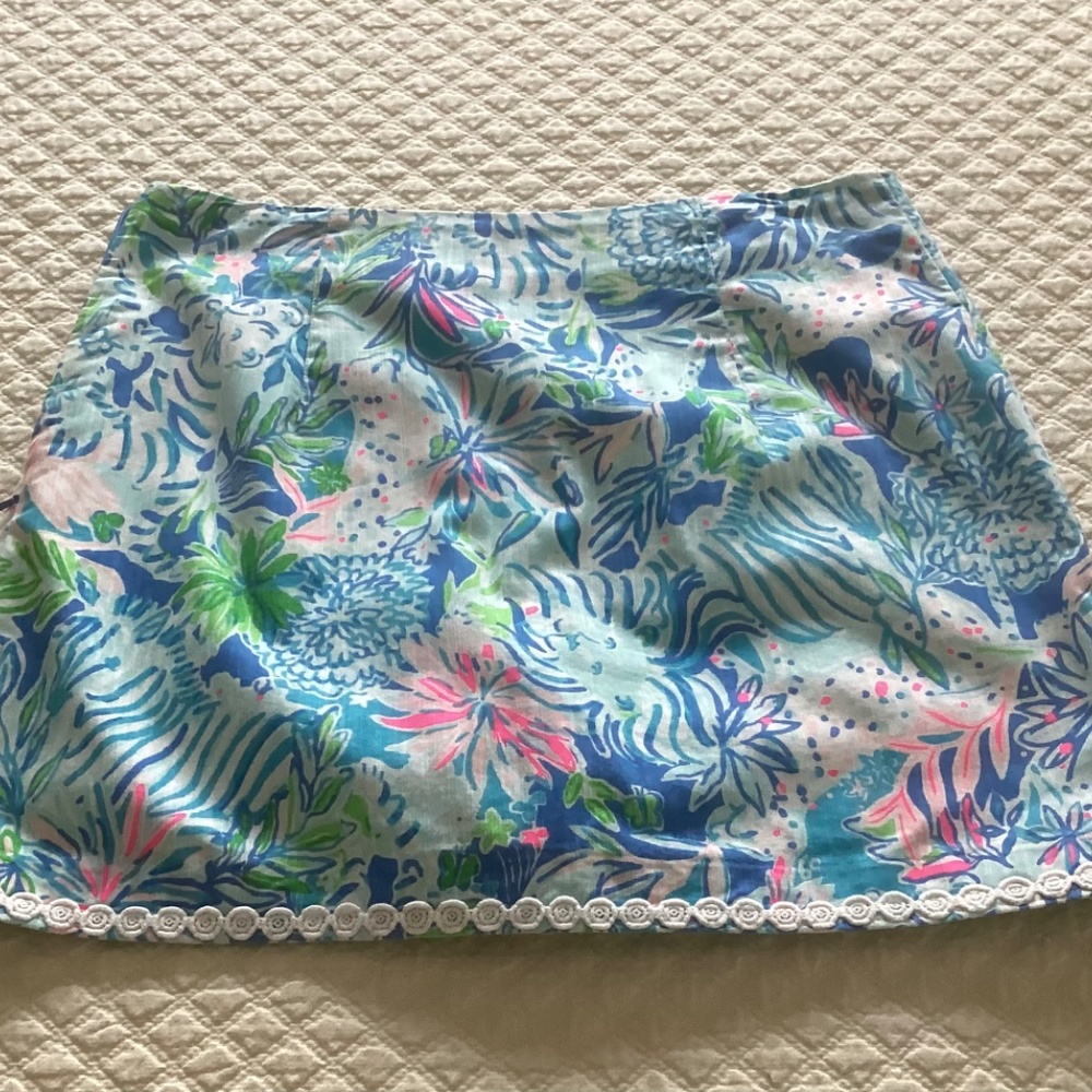 Lilly Pulitzer Patty Skort Coastal Blue Lion Around - Picture 4 of 9